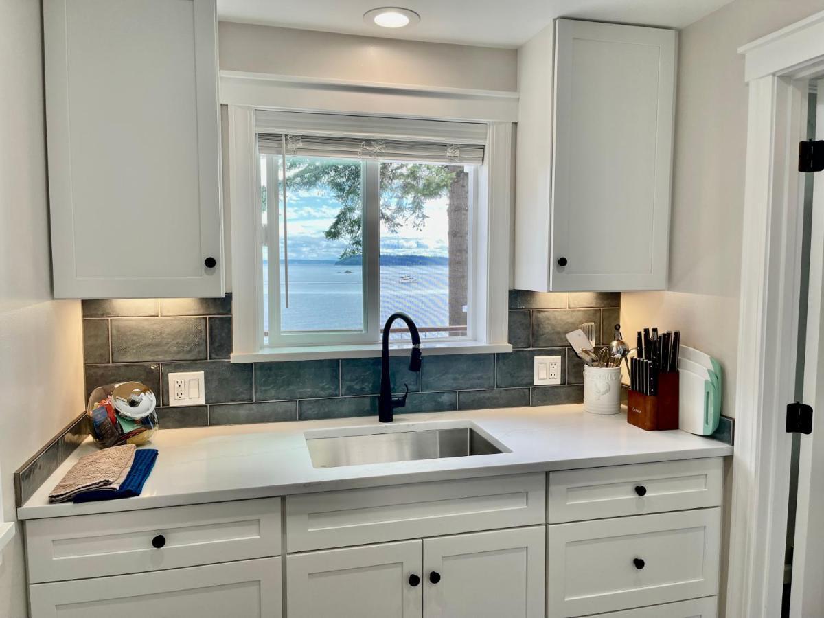 Puget Sound Chic Romantic Cottage With Private Beach Access & Gated Entry Port Ludlow מראה חיצוני תמונה